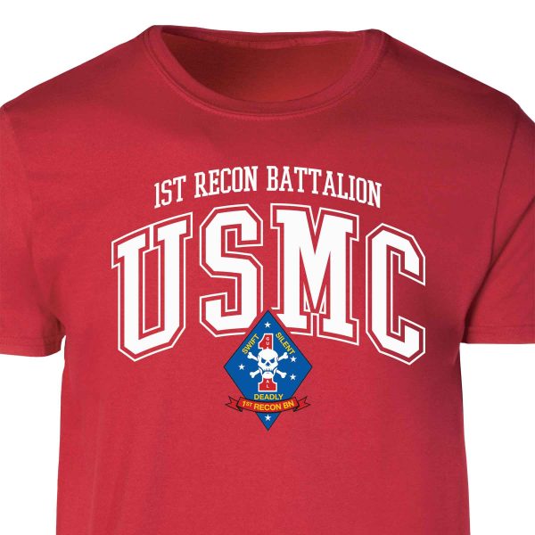1st Recon Battalion Arched Patch Graphic T-shirt For Sale - Image 3